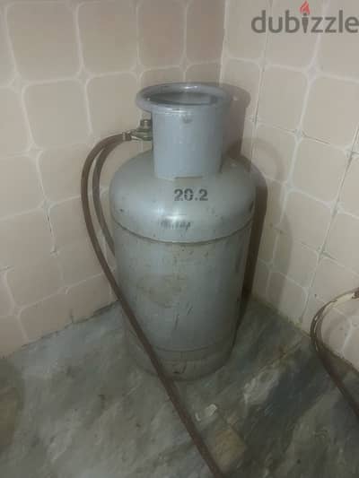 Gas Cylinder & Kitchen Stove