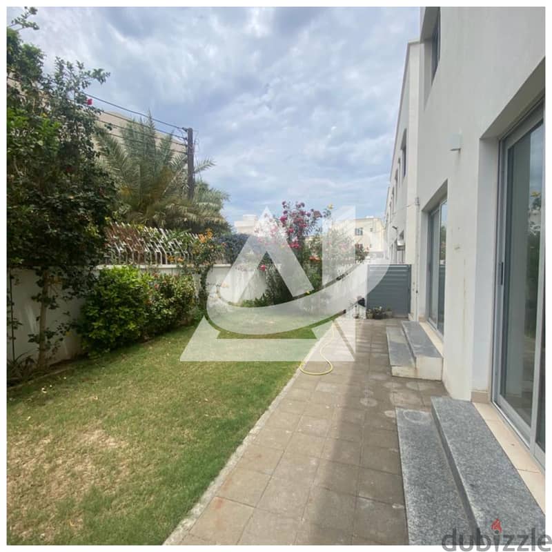 ADV142*4BHK Villa +Miad for rent in Al Hail north 18