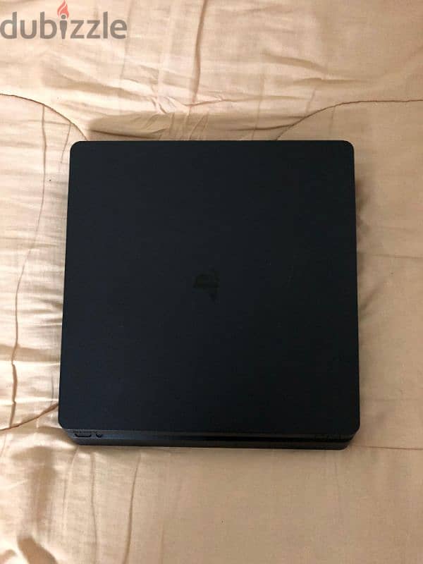 Playstation4 slim 500gb 2 games 2 controllers and accessories 4