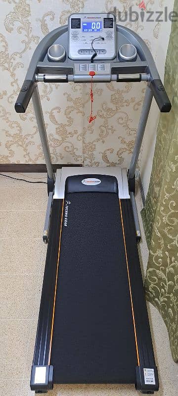 Treadmill 2Hp Like new (Can be Delivere also for Serious buyer) 8