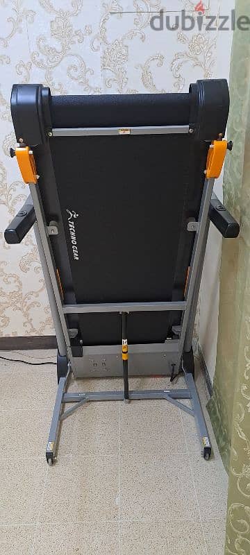 Treadmill 2Hp Like new (Can be Delivere also for Serious buyer) 9