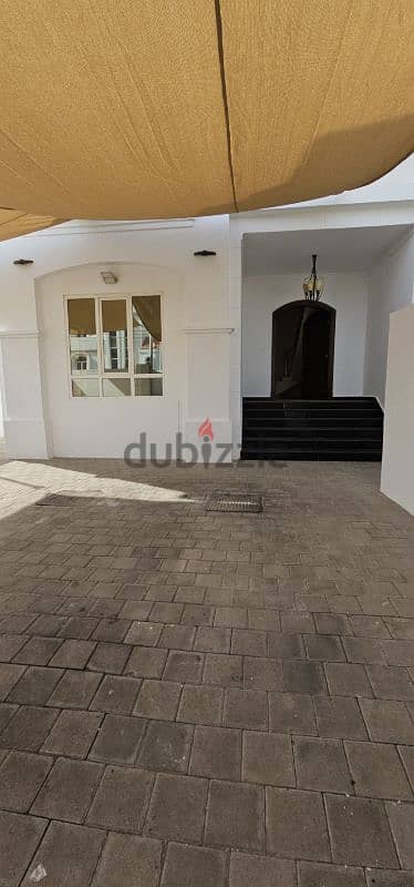 Al Kuwair - 29 villa 9