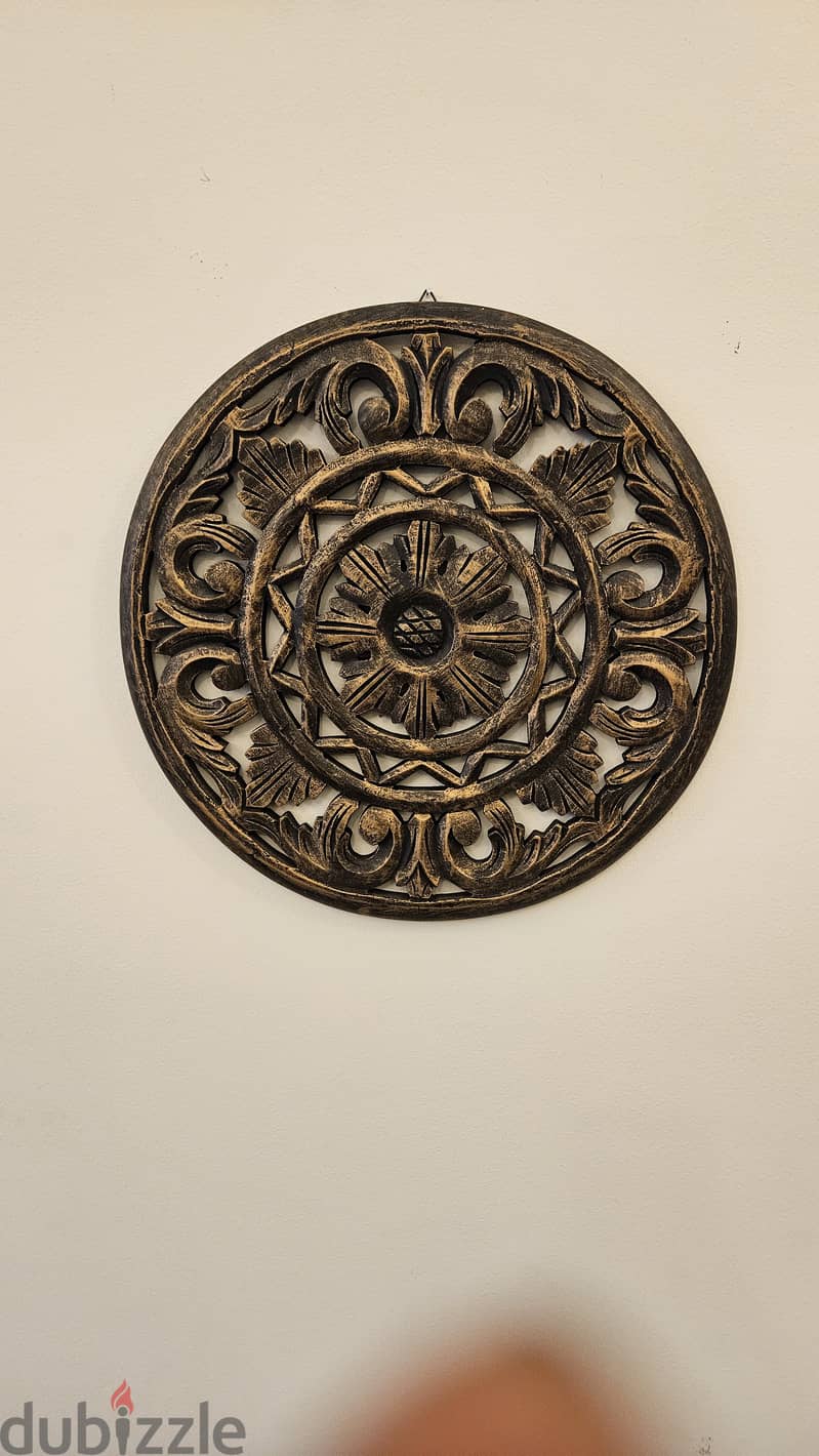 Wooden wall hanging 1