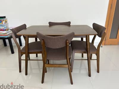 Dinning Table with 4 chairs