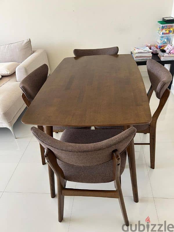 Dinning Table with 4 chairs 2