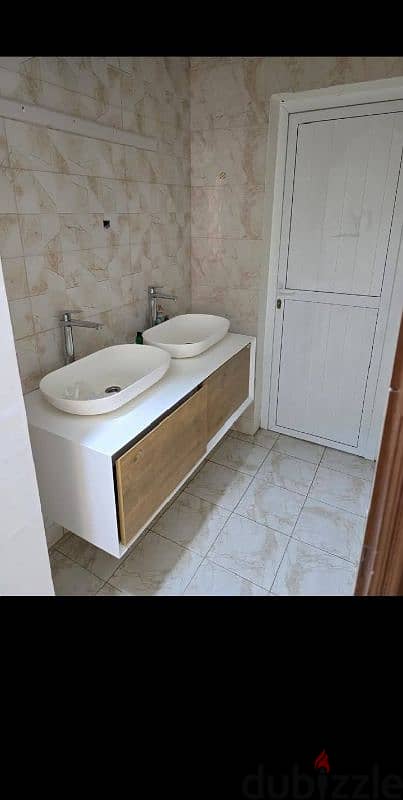 Room for rent  with sharing bath in mawaleh South behind city centre 1