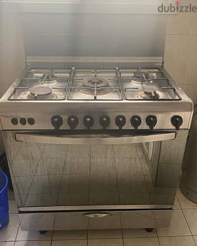 5 Burner Cooking Range for sale