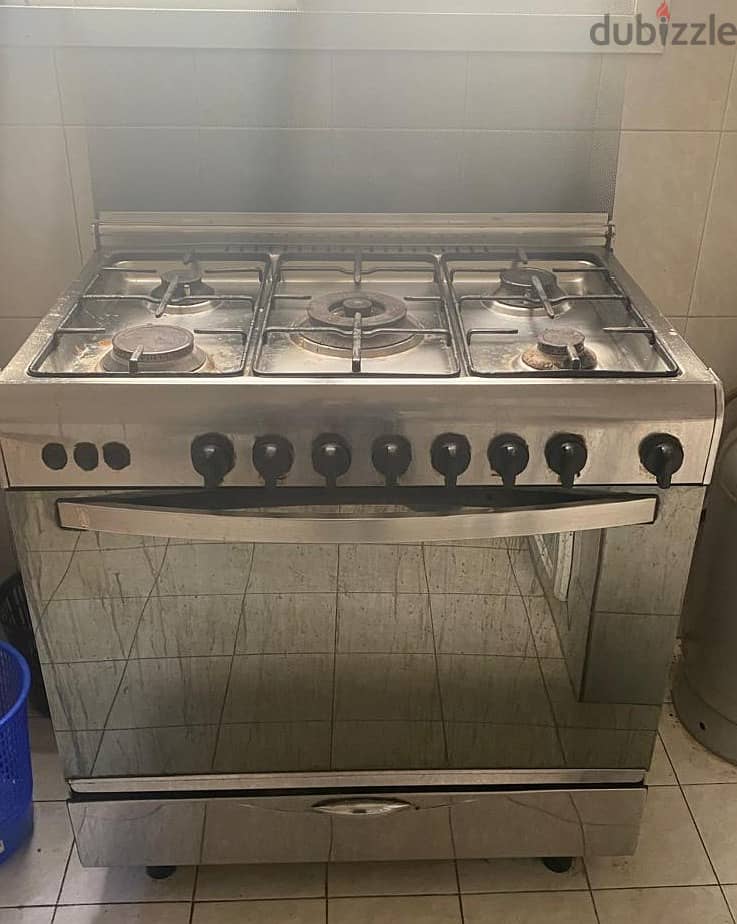 5 Burner Cooking Range for sale 0