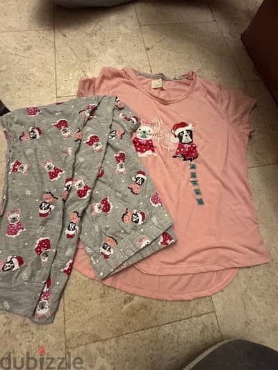 Women Pyjamas and Clothes each 2.5