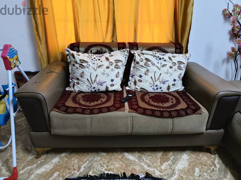 Good condition sofa set - urgent sale 1