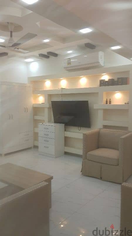 Stylish 1BhK Fully furnished in Alkhuwair شقة مؤثثة بالخوير غرفة وصالة 0