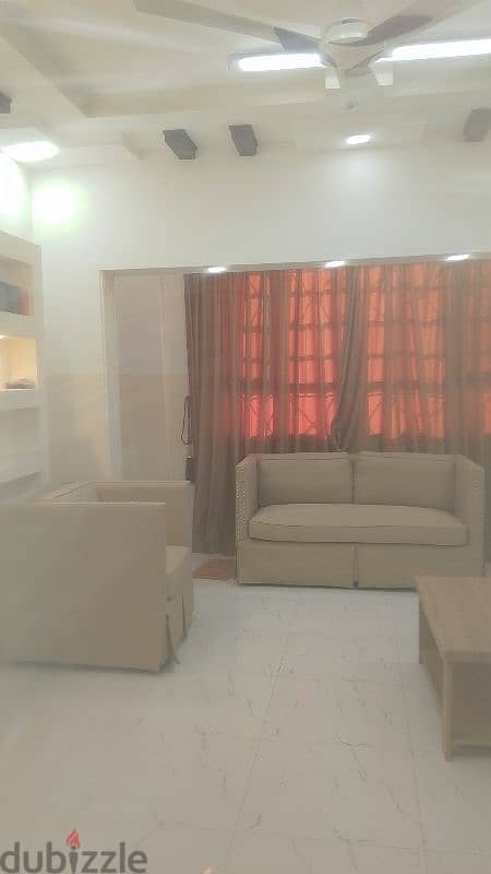 Stylish 1BhK Fully furnished in Alkhuwair شقة مؤثثة بالخوير غرفة وصالة 3