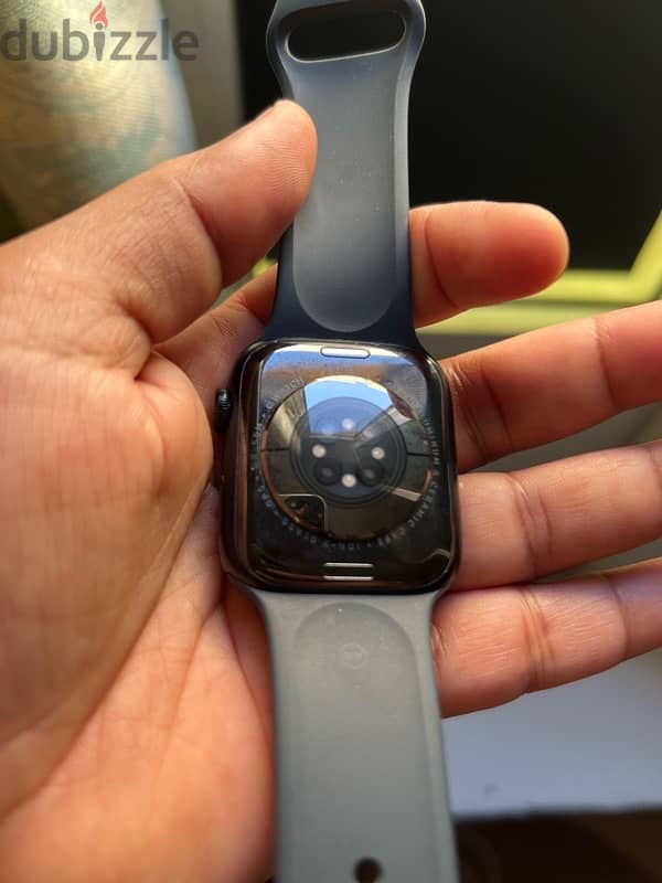 Apple watch series 8 2