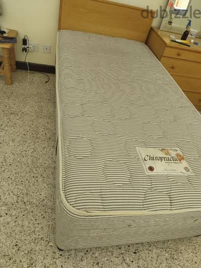 Bed with mattress single.