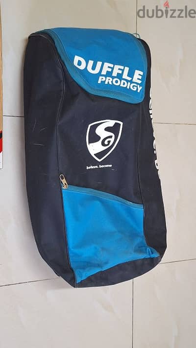 Player Edition Cricket kit with bat for 50 OMR Negotiable