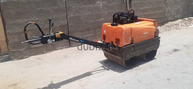 Roller compactor for Rent (Barka Rumais)