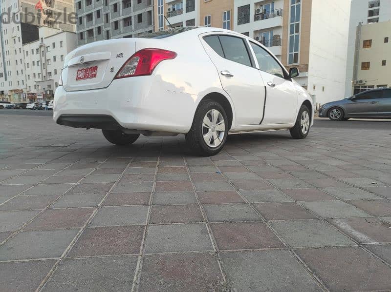 Nissan monthly rent 5.5 OMR 2