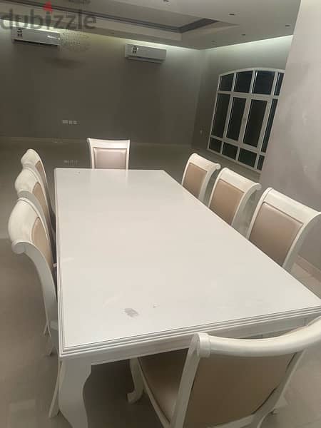 dinning table 0