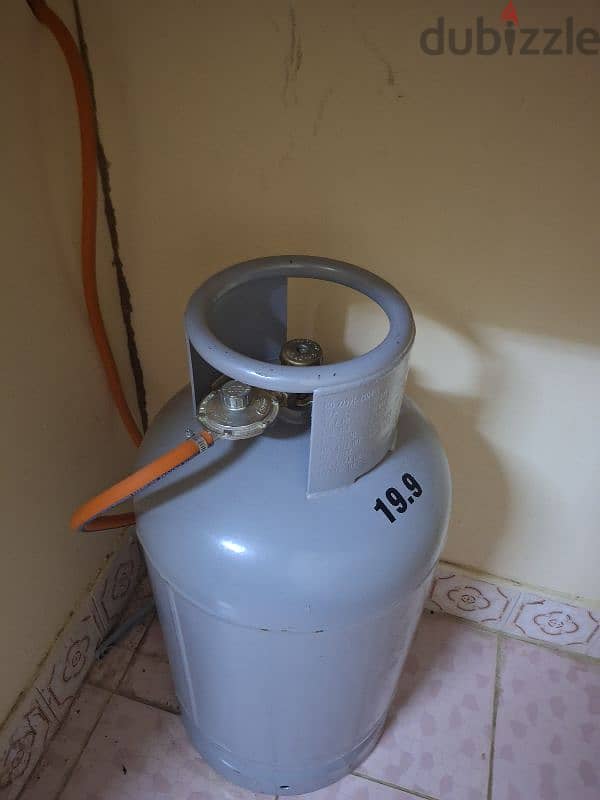 gas cylinder 1