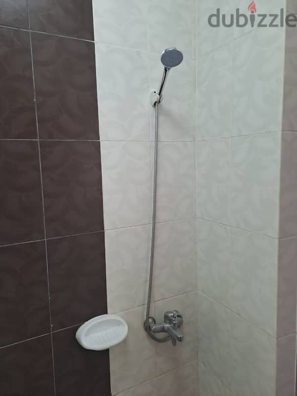 Room for rent 80 RIAL 1