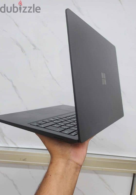 Microsoft Surface laptop 3 i5 10th gen 5