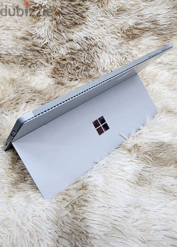 Microsoft Surface pro 5 w/keyboard 3