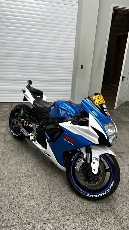 Suzukl Gsx 1