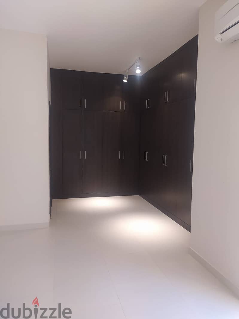 ADV118**4BHK+Maid villa for rent ion Mawaleh North 18