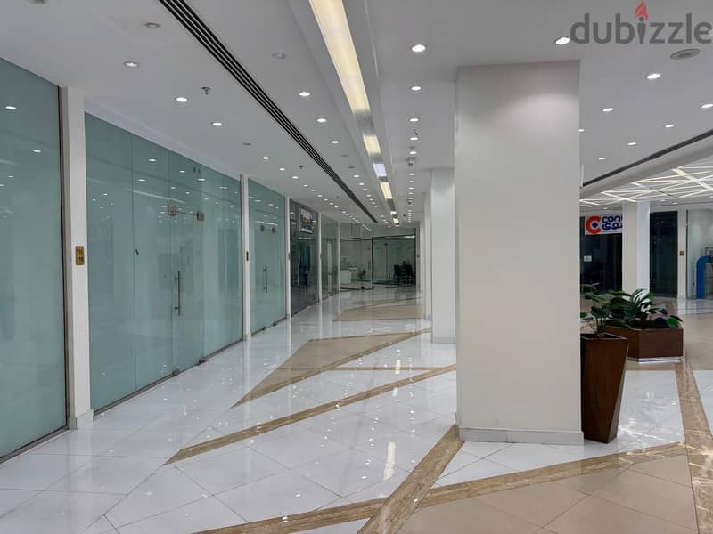 Office For Rent  مساحات مكتبية في لها مول 8