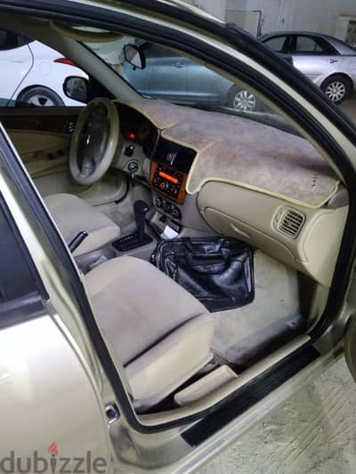 Nissan Sunny 2010