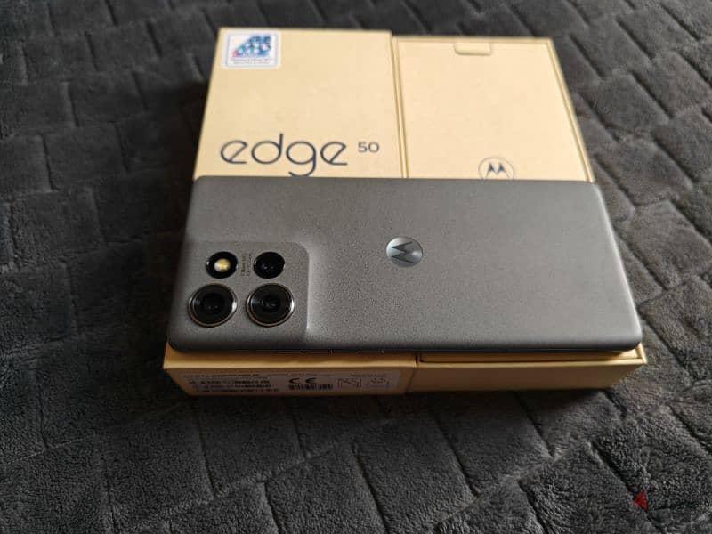 Motorola Edge 50 Koala Grey 512/12GB RAM Like Brand New in Warranty 4