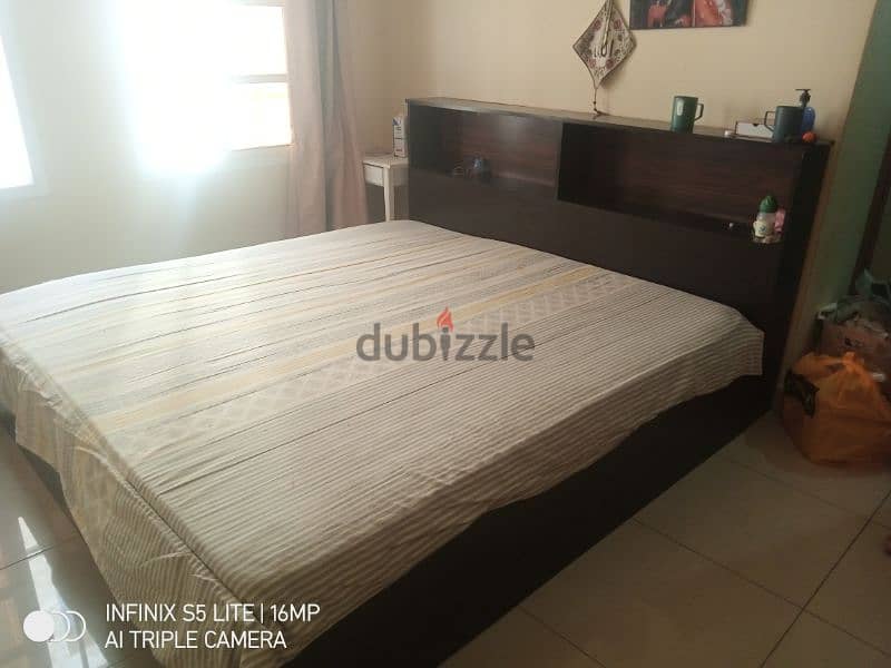 king size bed with mattress 1