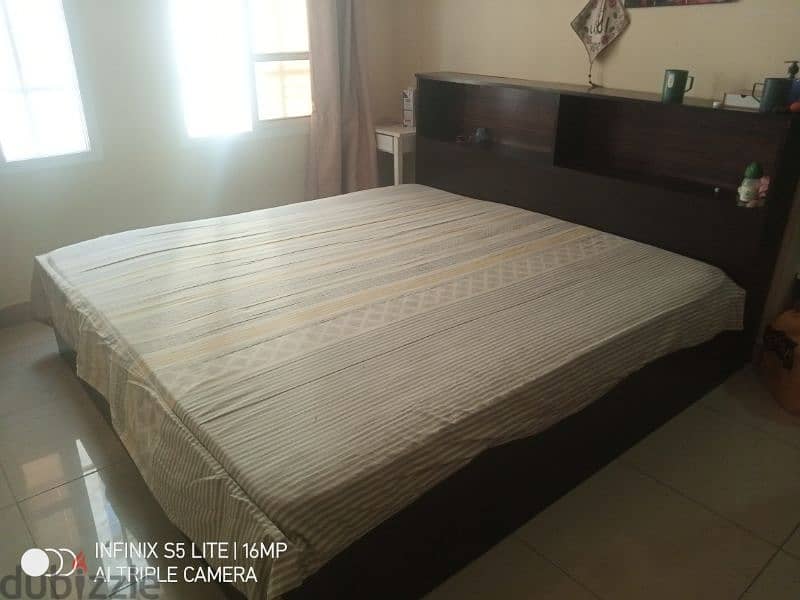 king size bed with mattress 2