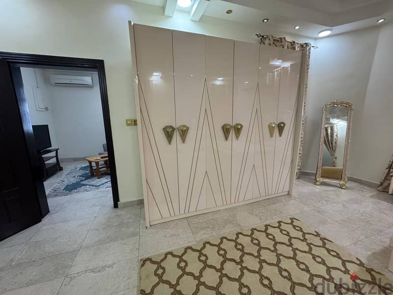 Golden opportunity for rent Al Khuwair 33 1 BHK furniture Near Saeed B 2