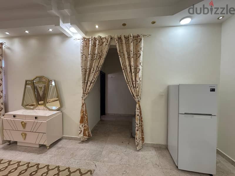 Golden opportunity for rent Al Khuwair 33 1 BHK furniture Near Saeed B 4