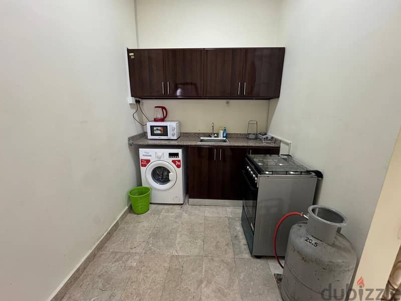 Golden opportunity for rent Al Khuwair 33 1 BHK furniture Near Saeed B 10