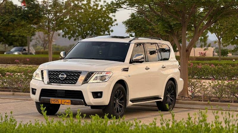 Nissan patrol ( armada ) Clean title without accident 2019 0