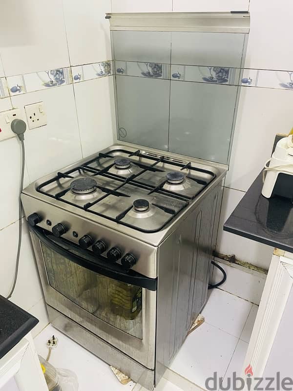 Ariaton cookin range 4 burners  very good condition for sale 1