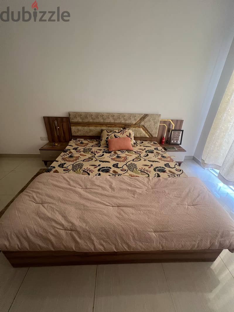 Turkish designed King sized bed + King size mattress 0