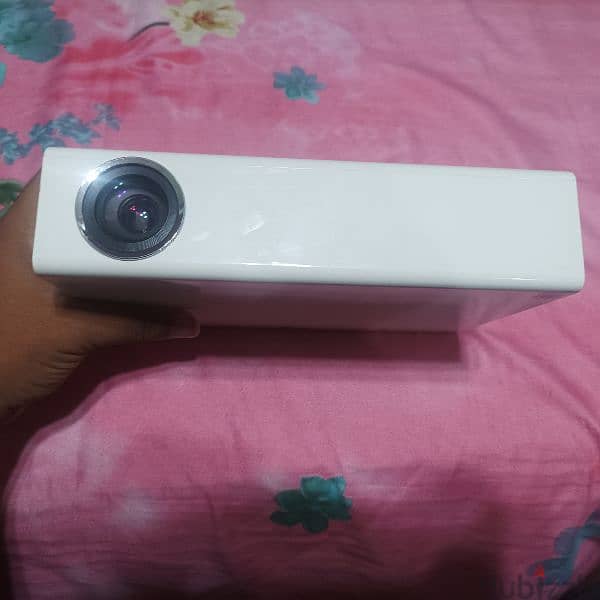 LG projector (PA72G-JE) 2