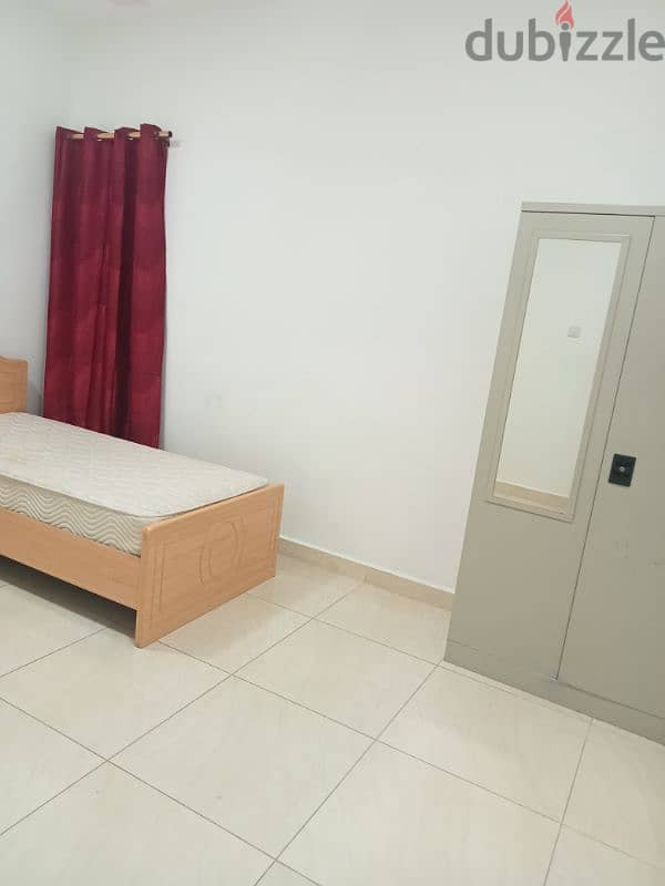 al khuwair bed space available 1