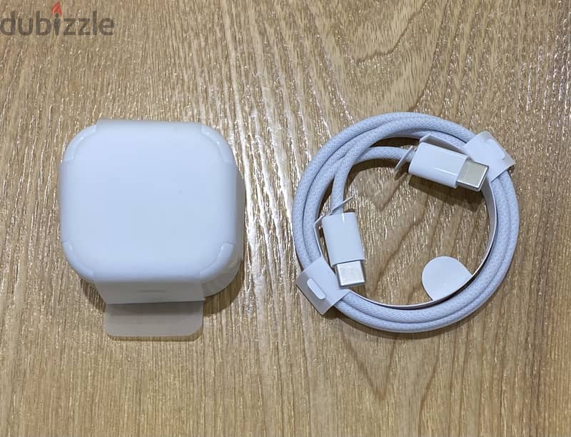 Apple Original 20W PD With C to C Cable ( NEVER USED ) 0