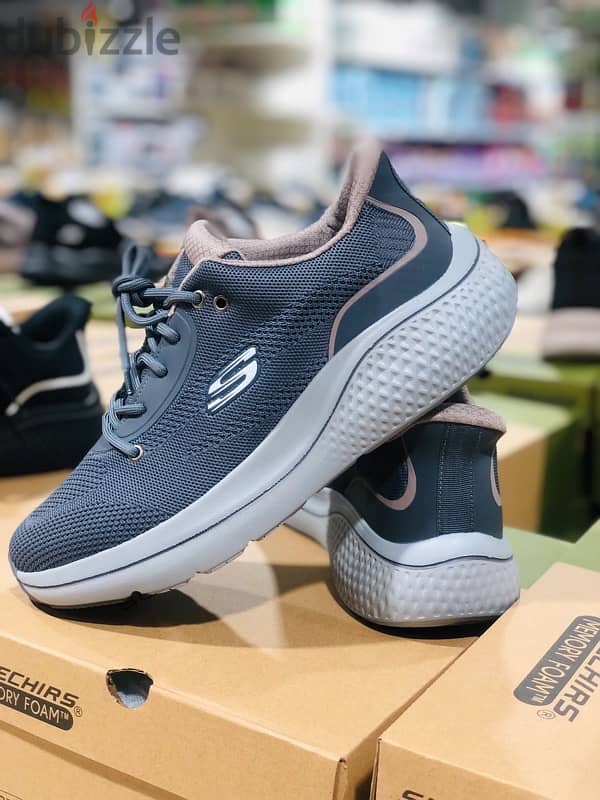 MEN'S SKECHERS 1