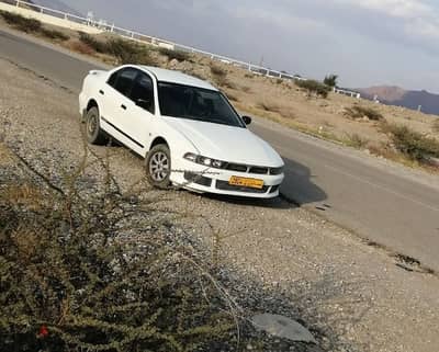 Mitsubishi Galant 2005