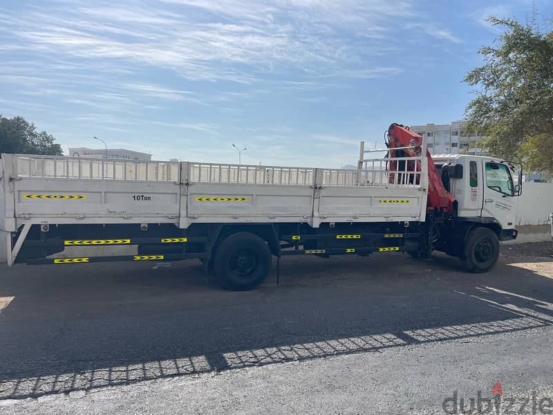 hiup truck for rent all Oman best price 0