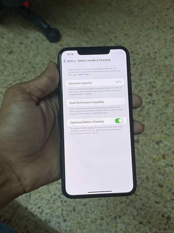 IPhone 11 Pro Max (256gb) 87% health 3