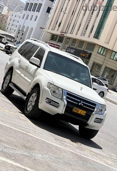 Mitsubishi Pajero 2016