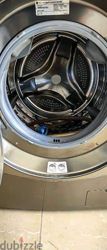 LG 11kg washing machine available for sale 2