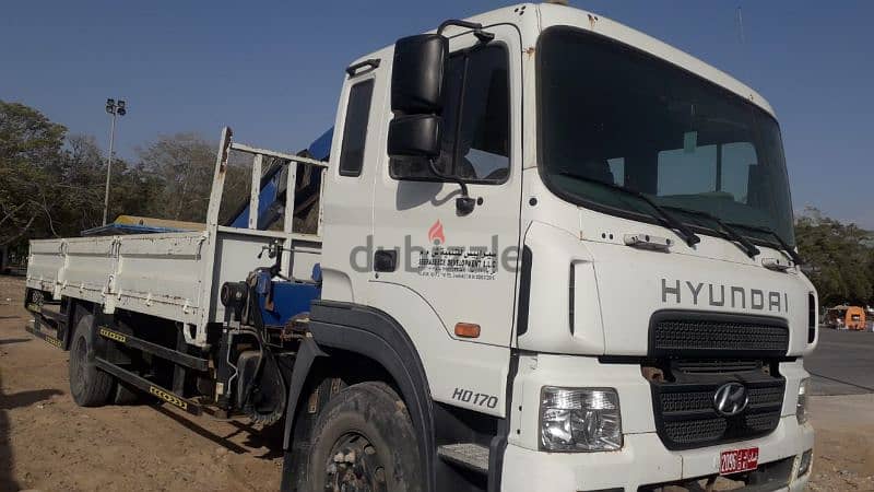 Hyundai ten ton truck with Hiab 3