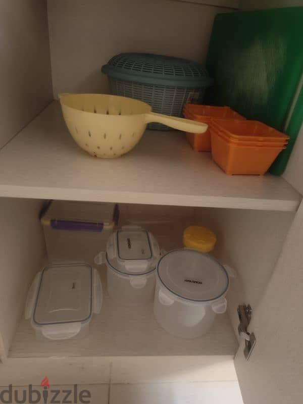 kitchen utensils and kitchenware 4